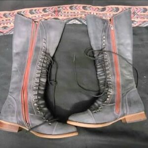 Combat Leather Lace Up Boots, Womens Size 7.